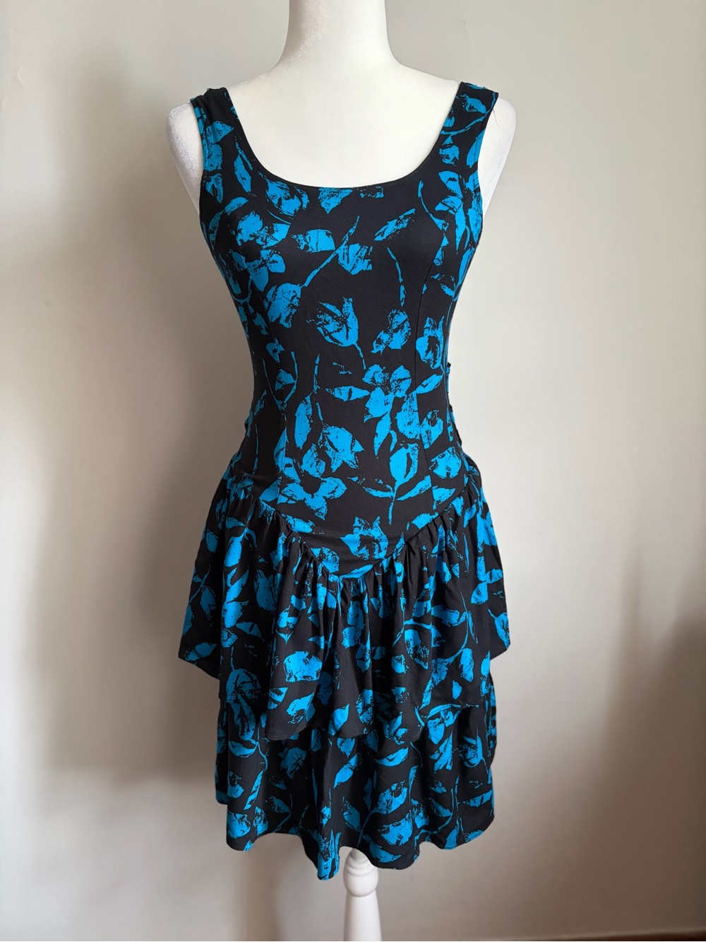 Vintage Joni Blair Black Blue Floral Print Drop Waist Dress Size 7